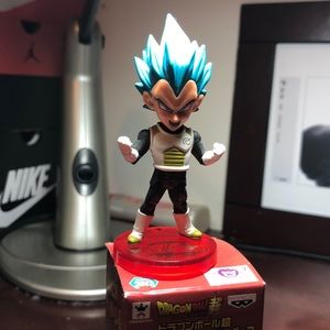 dragon ball vegeta mini figure